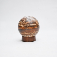 Spherical-Rock, gneissic-banding, 