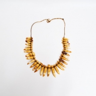 Crocodile-teeth-necklace, first-arts, artificial-curiosities,