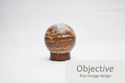 Spherical-Rock, gneissic-banding, 