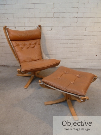 Falcon-Chair, Sigurd-Russel