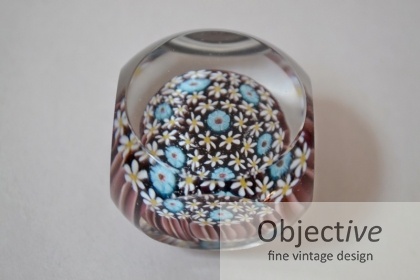 Glass-Paper-Weight,