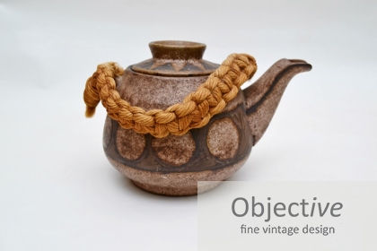 agina-pottery,